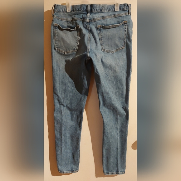 Old Navy Relaxed Slim Taper Built in Flex ripped jeans, size 36 x 36, EUC - Picture 2 of 2